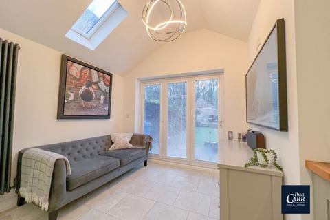 192 Walsall Road, Lichfield, WS13 8AH