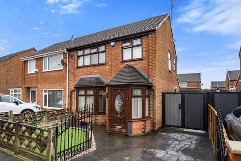3 bedroom semi-detached house for sale, Penshaw Avenue, Wigan WN3