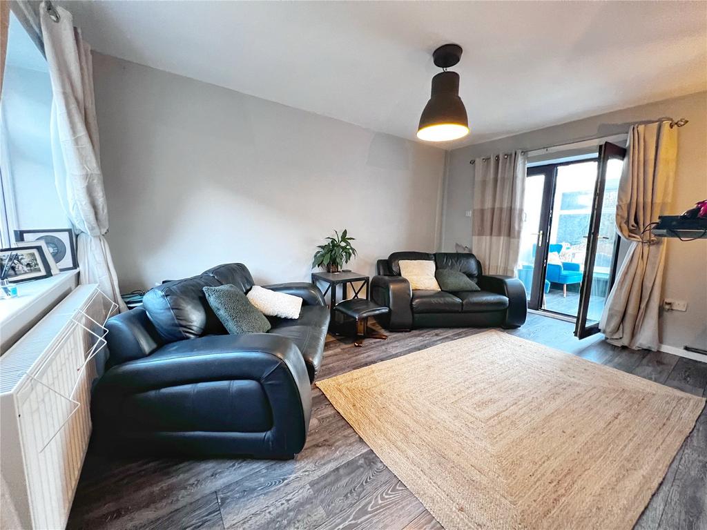 Queensway, Newchurch, Rossendale, BB4 3 bed semidetached house for