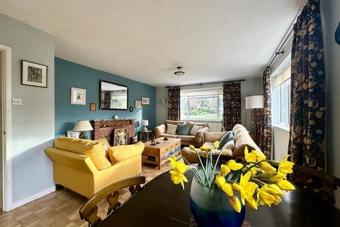 30 Ampthill Road, Silsoe, Bedford, MK45 4DX