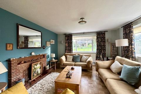 30 Ampthill Road, Silsoe, Bedford, MK45 4DX