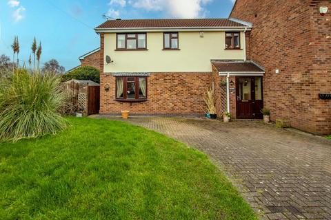 3 bedroom semi-detached house for sale - Herriot Way, Loughborough, Leicestershire, LE11 4RW