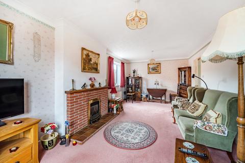 3 bedroom bungalow for sale, Hillside Close, Evesham, Worcestershire