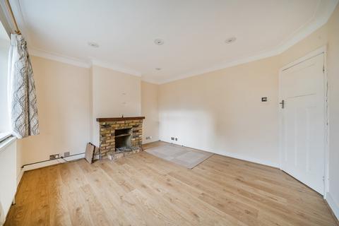4a Valley Close, Pinner, HA5 3UR