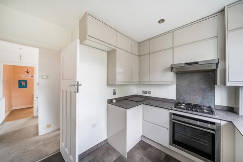 4a Valley Close, Pinner, HA5 3UR