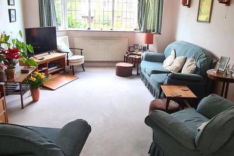 41 Glebe Hyrst, South Croydon, CR2 9JJ