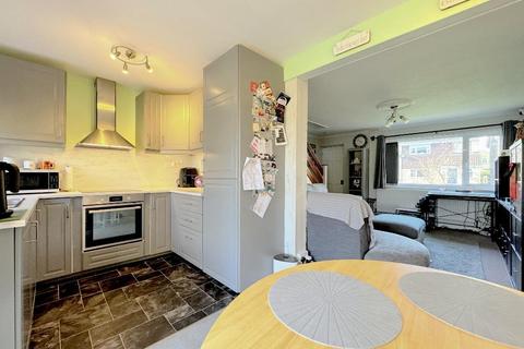 72 Summerdown Walk, Trowbridge, BA14 0LE