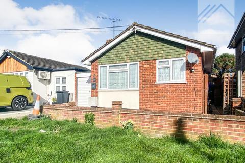 1 bedroom bungalow for sale, Limetree Road, Canvey Island