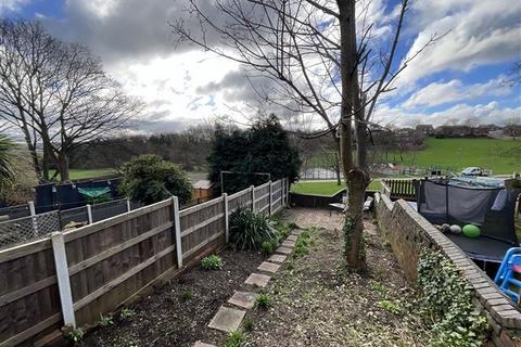 239 Wortley Road, Rotherham, S61 1LJ