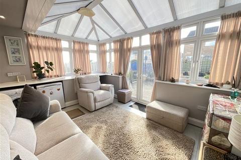 5 Bluebird Hill, Aston, Sheffield, S26 2GN