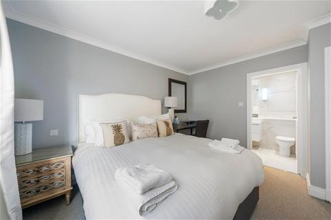 3 bedroom property to rent, Kinnerton Street, Belgravia