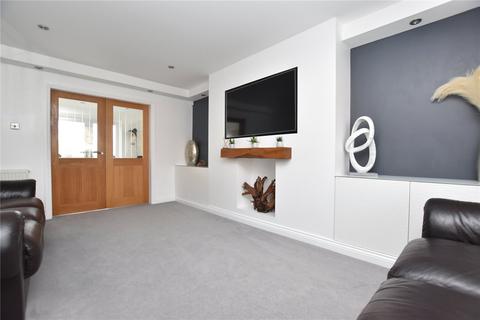 4 bedroom detached house for sale - Landseer Avenue, Tingley, Wakefield, West Yorkshire