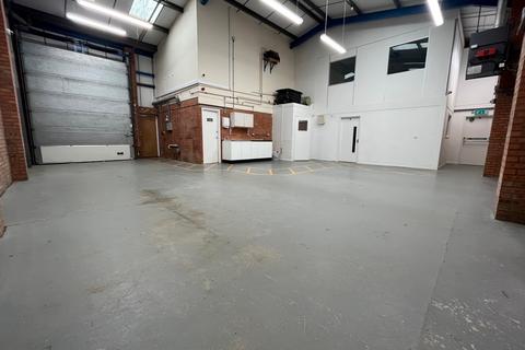Industrial unit to rent, 4 Commerce Park, Whitehall Industrial Estate, Colchester, Essex, CO2