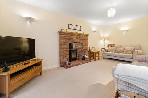 4 bedroom detached house for sale, Hillview Drive, Hanley Swan, Worcester, Worcestershire, WR8 0EL