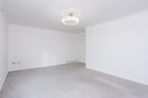 213/6 Duddingston Park South, EH15 3EJ