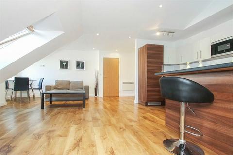 2 bedroom apartment to rent, Park Lodge Avenue, West Drayton UB7