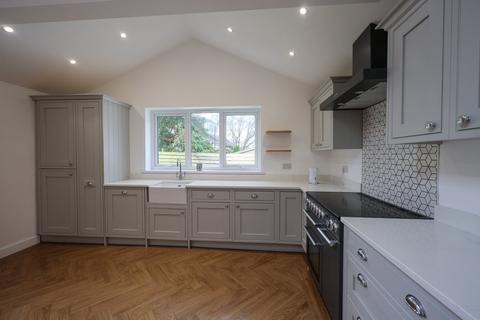 6 Haddon Way, Carlyon Bay, St Austell, PL25 3QG
