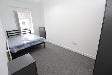 4 bedroom house to rent, Alexander Street, Cardiff CF24