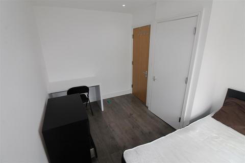 6 bedroom house to rent, Coburn Street, Cardiff CF24