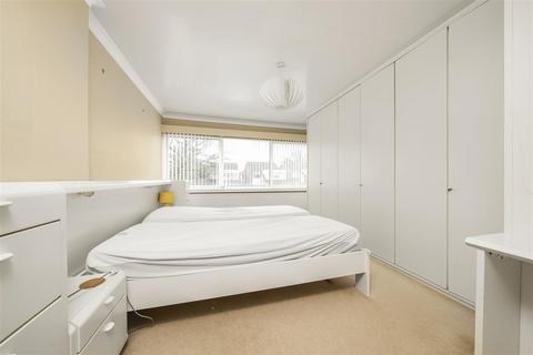 2 Hyburn Close, Bricket Wood, St Albans, AL2 3QX