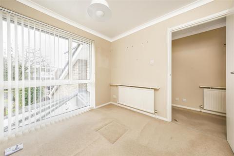 2 Hyburn Close, Bricket Wood, St Albans, AL2 3QX