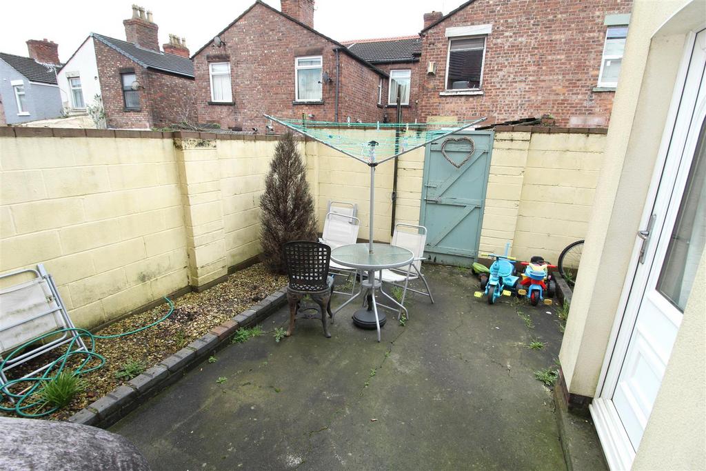 Rear Courtyard