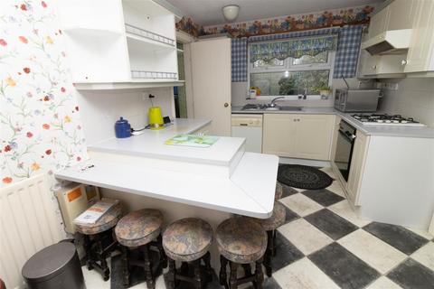 27 Burdon Park, Sunniside, Newcastle Upon Tyne, NE16 5HA
