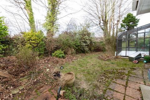 27 Burdon Park, Sunniside, Newcastle Upon Tyne, NE16 5HA