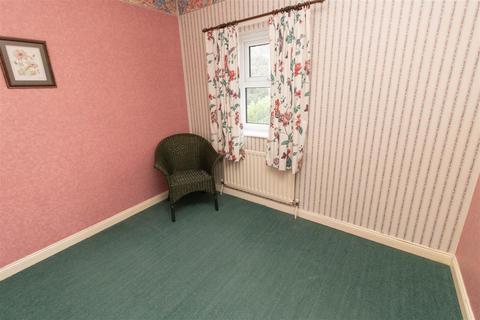 27 Burdon Park, Sunniside, Newcastle Upon Tyne, NE16 5HA