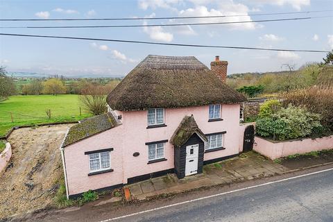 3 bedroom detached house for sale, Half Moon, Newton St. Cyres, Exeter