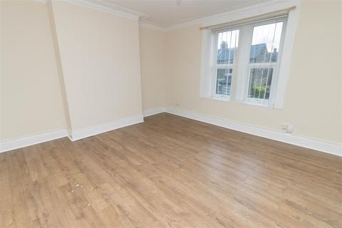 2 bedroom ground floor flat for sale, Cooperative Crescent, Gateshead NE10