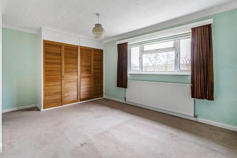 74 Ashcombe Road, Dorking, RH4 1NA