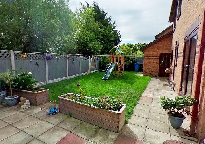 Rear Garden..jpg