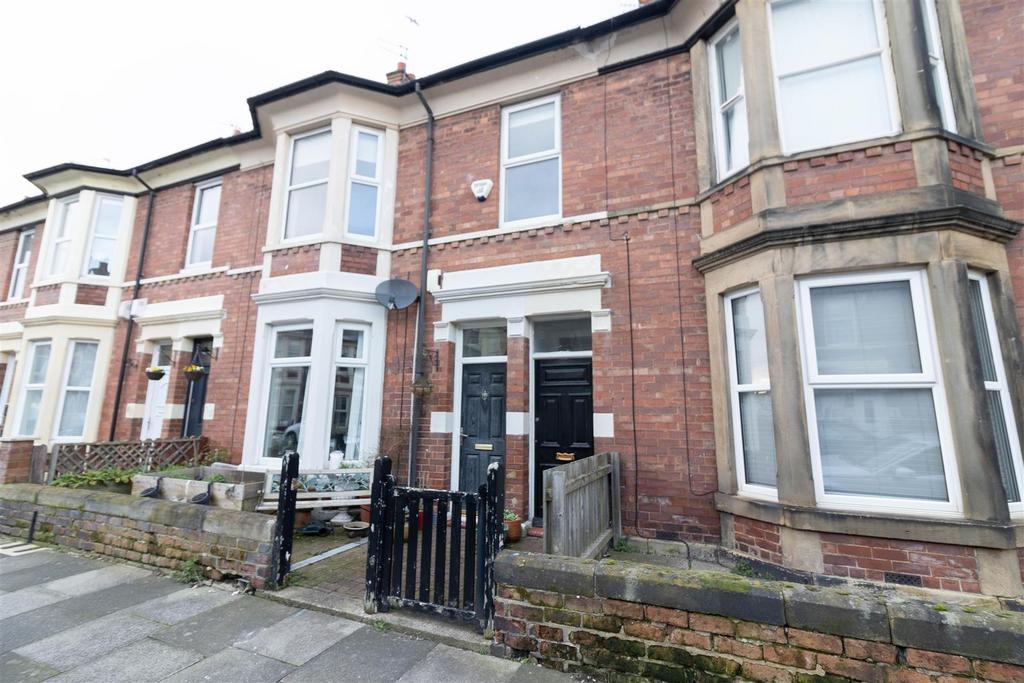 Belford Terrace, North Shields 2 bed property £850 pcm (£196 pw)