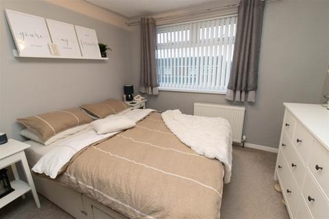 18 Fellside, Birtley, Chester Le Street, DH3 2NE