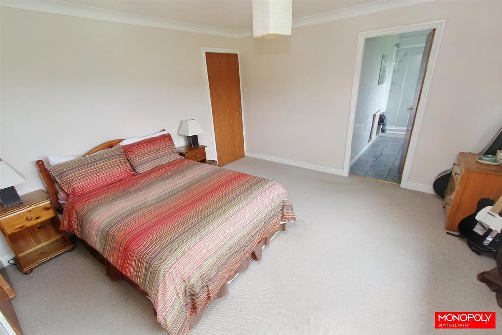 Master Bedroom...jpg