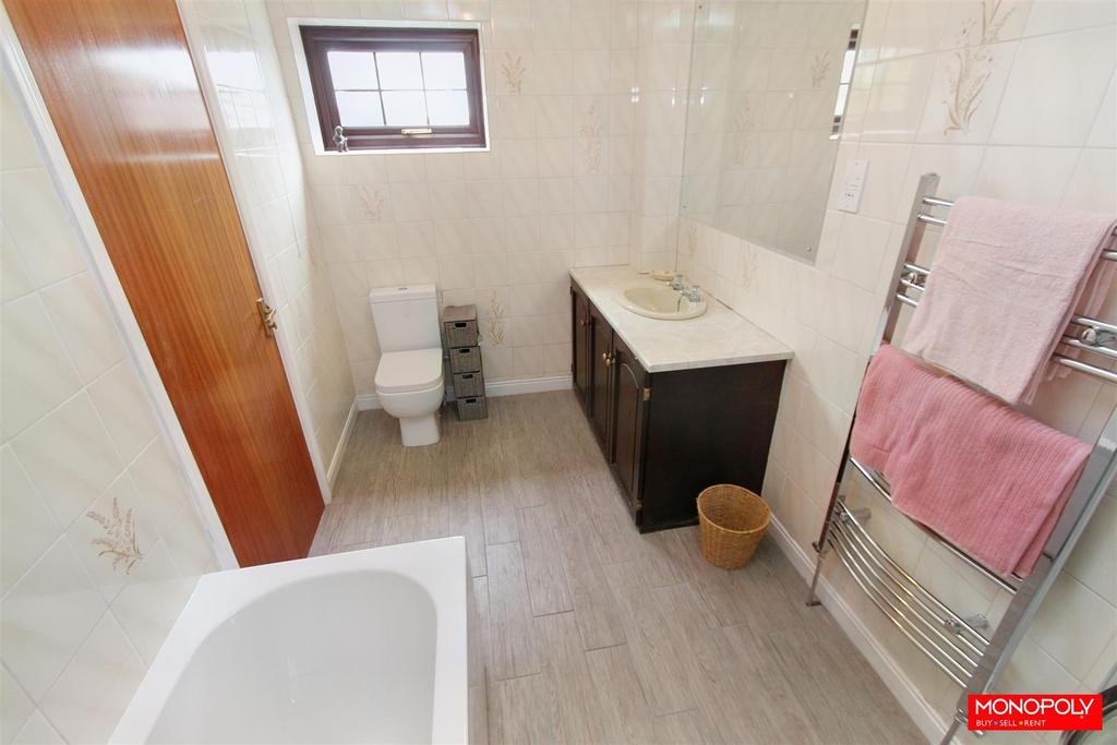 Family Bathroom...jpg