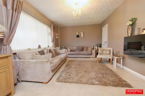 undefined, Lon Nant, Denbigh LL16