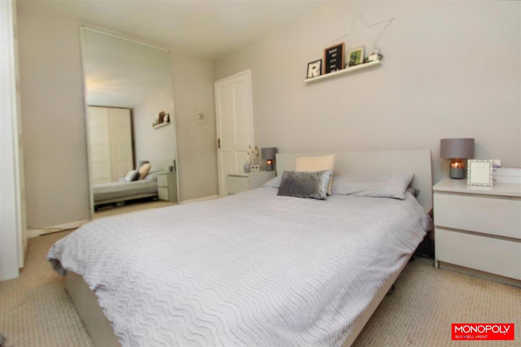 Master Bedroom...jpg