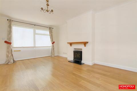 2 bedroom bungalow for sale, St. Michaels Drive, Mold CH7