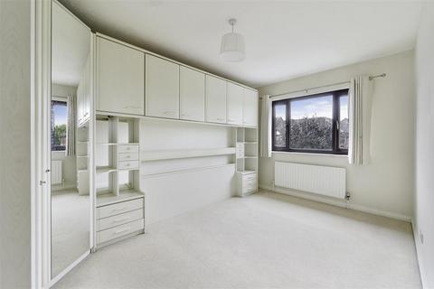 84 Farriers Road, Epsom, KT17 1LR