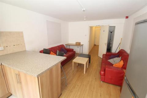 6 bedroom flat to rent, Salisbury Road, Cardiff CF24