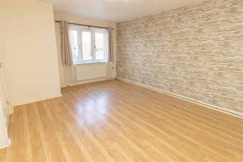 18 Bittern Close, Dunston, Gateshead, NE11 9FG