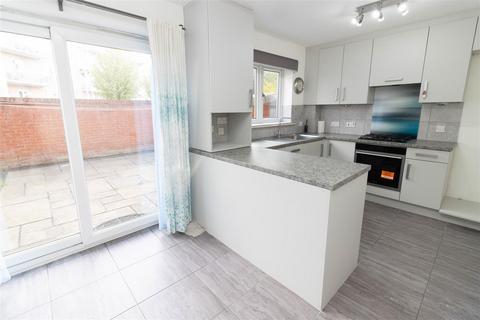 18 Bittern Close, Dunston, Gateshead, NE11 9FG