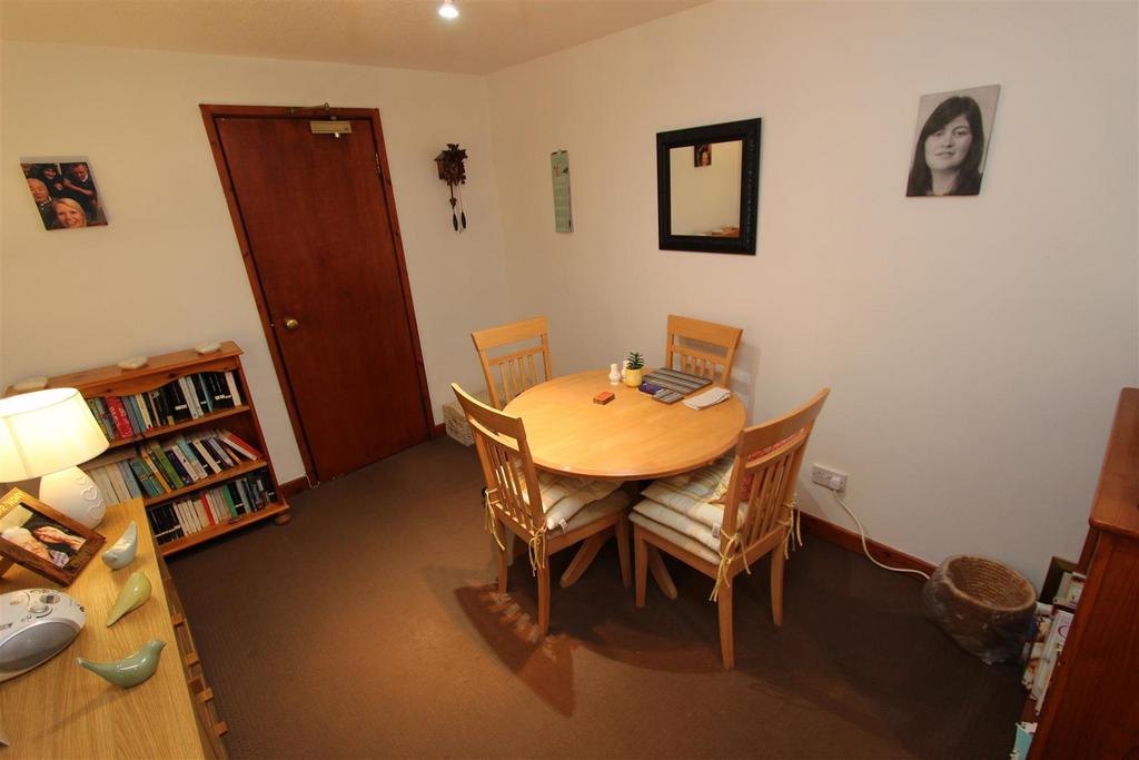 Dining Room.JPG