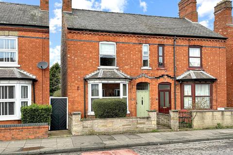 3 bedroom semi-detached house for sale, Albert Street, Newark