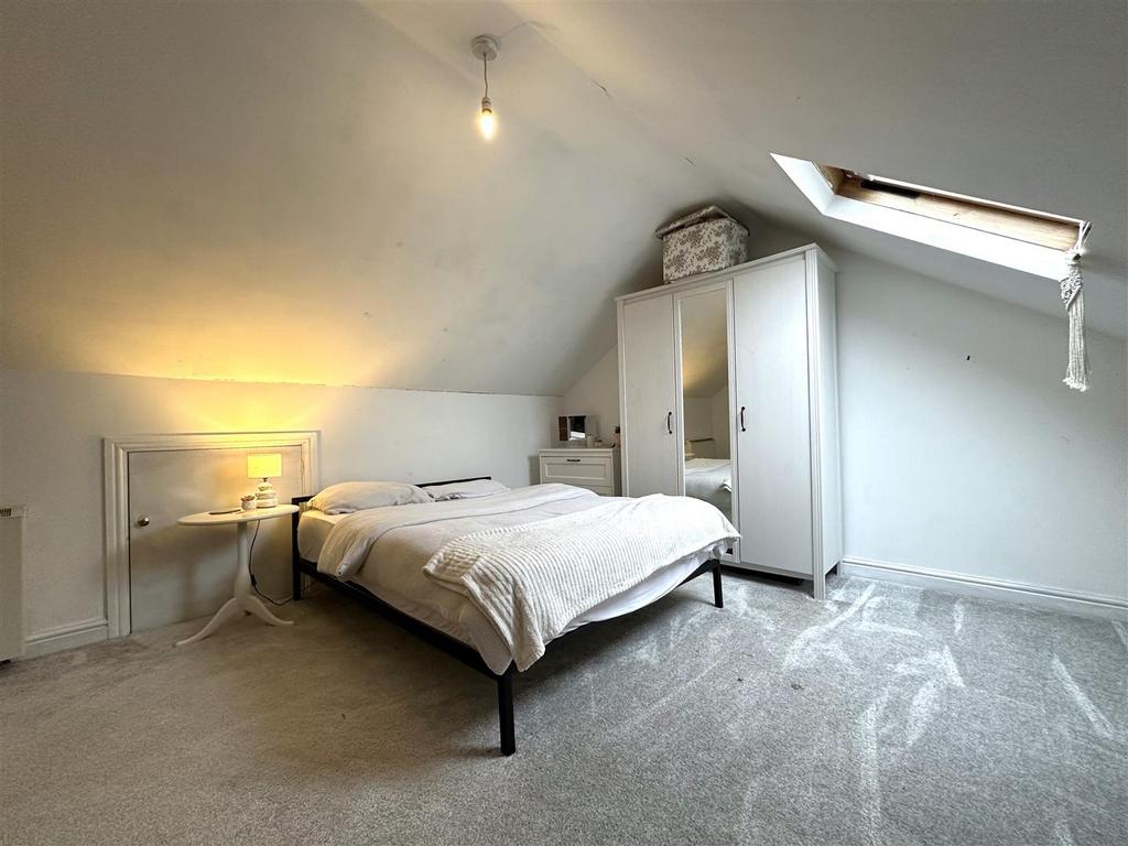 Attic Room 581