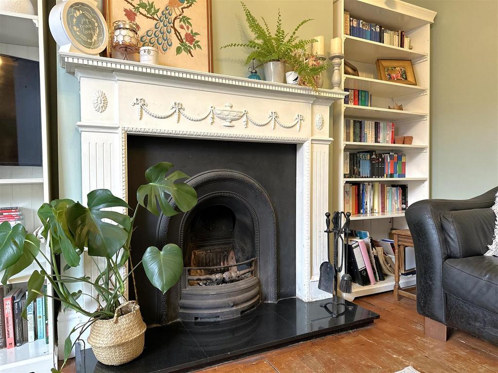 Beautiful Exposed Fireplace 842