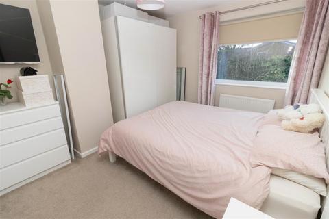83 Bryans Leap, Burnopfield, Newcastle Upon Tyne, NE16 6BT