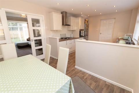 83 Bryans Leap, Burnopfield, Newcastle Upon Tyne, NE16 6BT